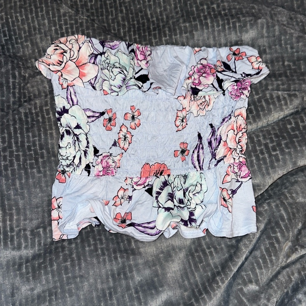 ⚠️LAST 6 WEEKS TO PURCHASE— tube top flowered🌷